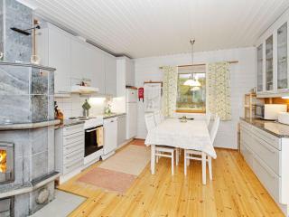 Holiday Home Villa blanca by Interhome - Ahmovaara - 2