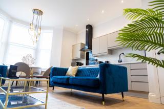 The Salisbury - Luxury Apartments by Stay In Scarborough - Scarborough - 3