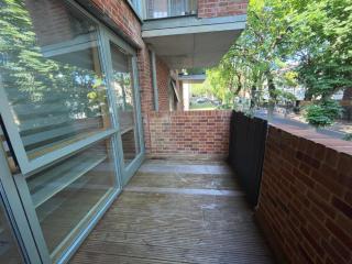 Spacious 2 Bedroom Modern Flat & Parking - Londra - 1