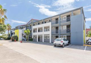 B&B HOTEL Toulon La Seyne sur Mer - La Seyne-sur-Mer - 0