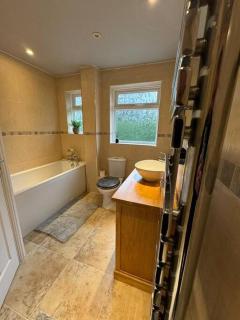 The Bainden , With Private Secluded Hot Tub - 2