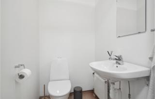 3 Bedroom Awesome Home In Glesborg - Glesborg - 9