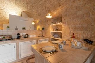 B&B Puglia - Mi Casa Luxury Suite - Room with Hydromassage Pool - 5
