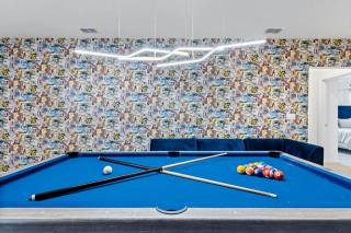 Fun Under the Roof & Many Amenities - Davenport - 3