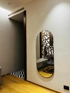 Luxe Apartment by Hey Studio's - Ghaziabad - 5