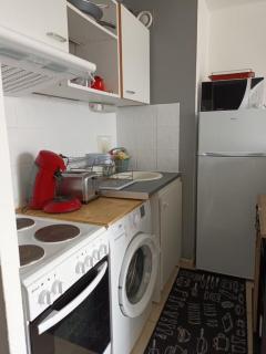 Appartement T2, climatisé, wifi, parking et piscine privés - Sète - 2