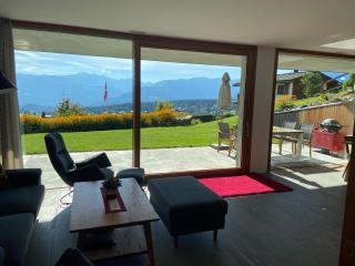 Casa Admisa, spektakuläre Aussicht, Ski in and out, hochwertige Einrichtung, Valserstein und Eiche - Flims - 9