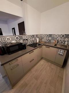 Confortable Studio Rénové - 4