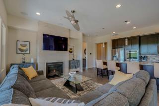 Modern Scottsdale Condo with Patios and Mountain Views - Scottsdale - 0