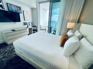 Amazing View at a Spectacular Apartment by rent4us - Hollywood - 4