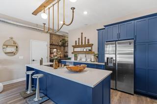 King Sweet, 2bd, 1 bath, in Historic Walker's Point - Milwaukee - 3