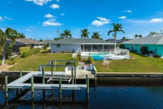 Gulf Access, Kayaks, Bikes, Ping-Pong & Pool - Villa Palaco Palazzo - Roelens Vacations - Cape Coral - 7
