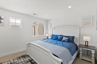 Adventure Base Camp Pet Friendly with Resort Living Pool, Arcade, Pickle-ball - Washington - 7