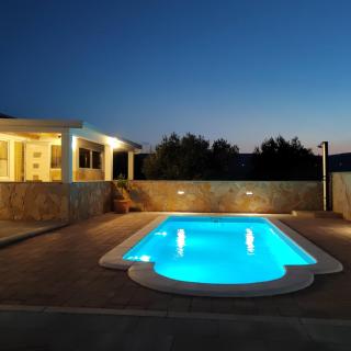 Lovely holiday home with private pool Fjaka, Zadar region - Bulić - 2