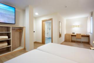 Hotel Arias Aeropuerto - 3