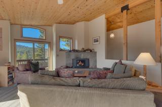 Stockholm - Beautiful Views in Tahoe Donner - Private Hot Tub - Pet Friendly - Truckee - 9
