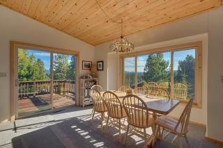 Stockholm - Beautiful Views in Tahoe Donner - Private Hot Tub - Pet Friendly - Truckee - 7