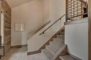 Sunrise Abode at Tahoe Donner - Luxurious New Build, Soaking Tub, HOA Amenities - Truckee - 3