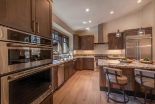 Lavish 4 BR in Gray's Crossing - Truckee - 4