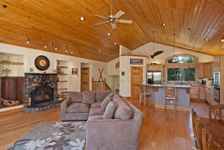 Woodside Lodge on West Shore with Private Hot Tub, Pool Table & Game Room - Tahoma - 0