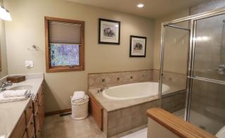 LakePlace Bed & Breakfast - - 9