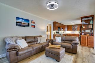 Lakefront Getaway in Leesburg with Dock and Kayaks! - - 6