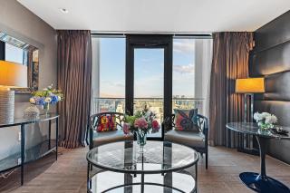 StripViewSuites Ultimate Luxury Penthouses Full Strip View & Balcony - 2