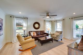 Tranquil Travelers Rest Home with Fire Pit! - 5