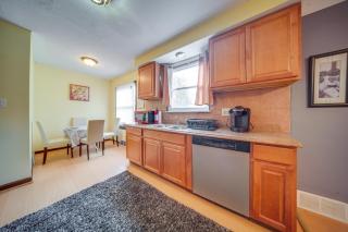 University Heights Home Near Downtown Cleveland! - - 4