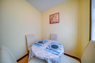 University Heights Home Near Downtown Cleveland! - - 2