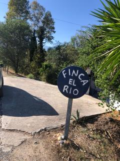 Finca el Rio, The Studio self catering with pool and hydrotherapy jacuzzi set in beautiful gardens, - Guaro - 5