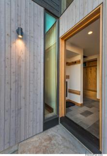 Stellar Ski-in Ski-out Townhouse 8 - Luxury 3 BR w Private Hot Tub and Gym and Pool Access - Truckee - 9