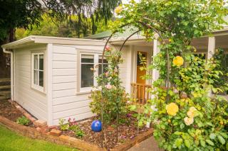 Birdsong Cottage - 9