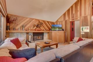 Club 151 at Dollar Point by Tahoe Getaways - Pet-Friendly 4BR w Hot Tub & Fenced Yard - Tahoe City - 9