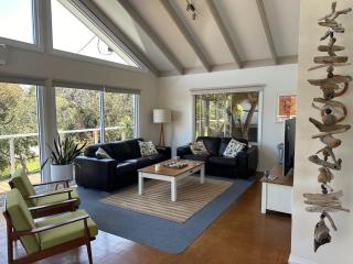 Dolphin Beach House - Smiths Beach - 0