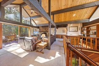 Nightingale Retreat by Tahoe Getaways - 3BR, Close to Tahoe City, Walk to Bike Path & Private Beach Access - 8
