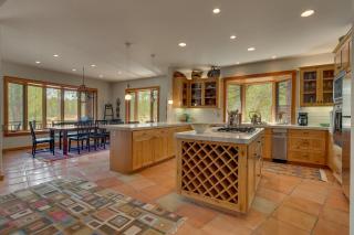 Tranquil Retreat by Tahoe Getaways - 3BR Pet-Friendly Home w Private Hot Tub, Views & HOA Amenities - 4