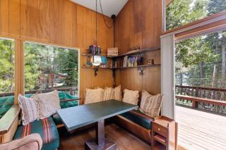 Starry Skies on the West Shore, Private Beach, Fireplace, Pet Friendly, Close to Ski Resorts - Tahoe City - 8