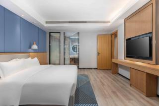 Holiday Inn Express Huangshi Cihu Lake by IHG - 5