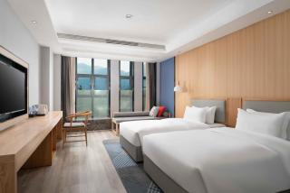 Holiday Inn Express Huangshi Cihu Lake by IHG - 2