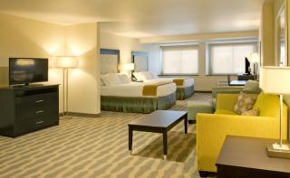 Holiday Inn Express & Suites Colorado Springs Central by IHG - Colorado Springs - 3