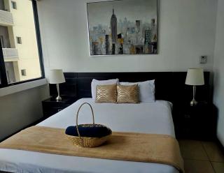 Ecusuites Room Emporium con Jacuzzi privado - Guayaquil - 5