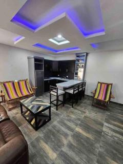 Departamento con buena ubicación - 6