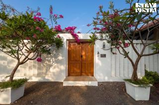 Wander Beyond by StayVista - Featuring a Bali-themed abode and a refreshing swimming pool - Alibaug - 8