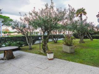 Lovely apartment for 5 guests by the beach-Beahost - Lignano Sabbiadoro - 3