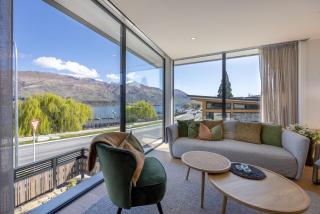 Marina Views - Luxury Apartment - Wanaka - 0