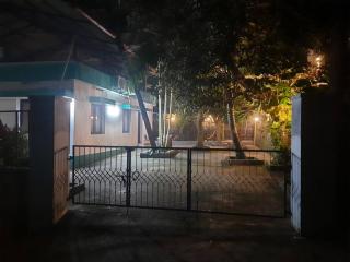 2 BHK house, on premise parking, upto 10 guests - 9