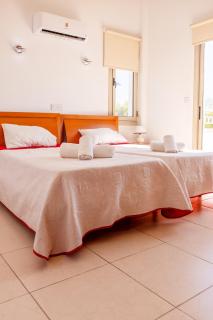 Villa Shanta - Peyia - 9