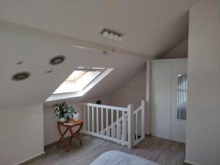 Appartement duplex indépendant, dans maison. - Tresserve - 4
