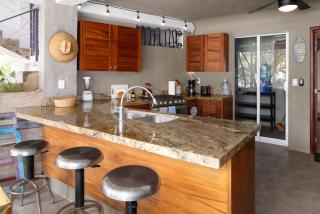 Entire Tocayo Steps to Beach and Surf 4BD Condo with Master Suite - 5